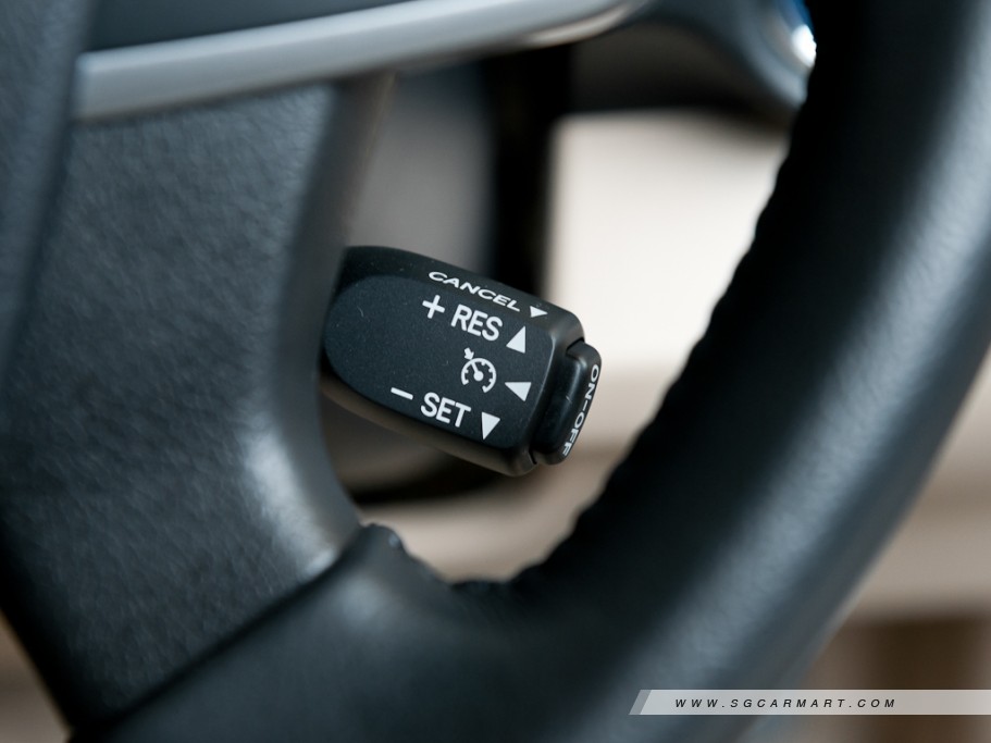 https://i.i-sgcm.com/new_cars/cars/11136/11136_g17