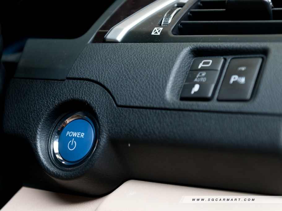 https://i.i-sgcm.com/new_cars/cars/11136/11136_g23