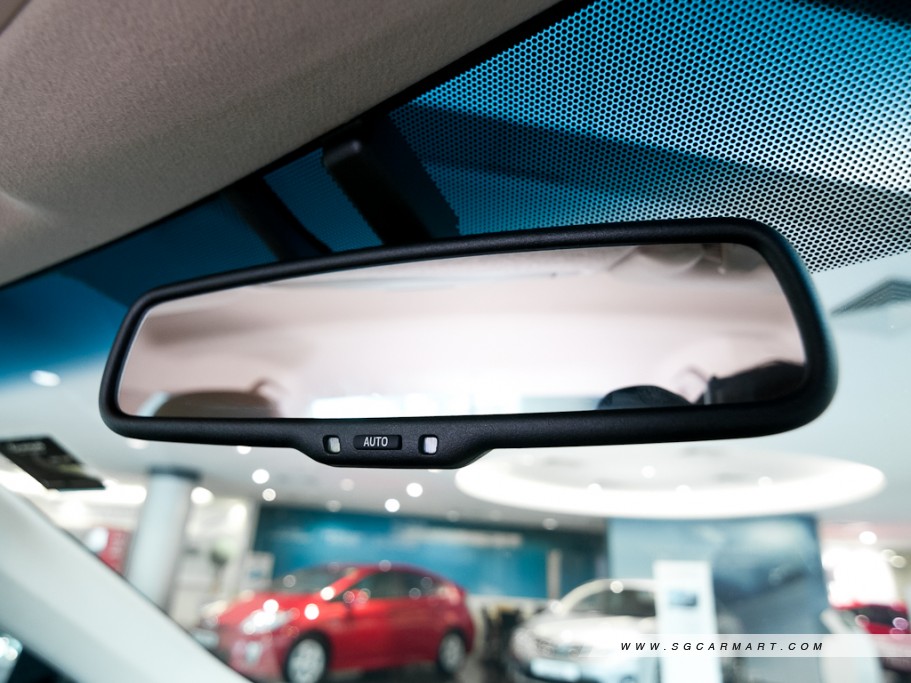 https://i.i-sgcm.com/new_cars/cars/11136/11136_g25