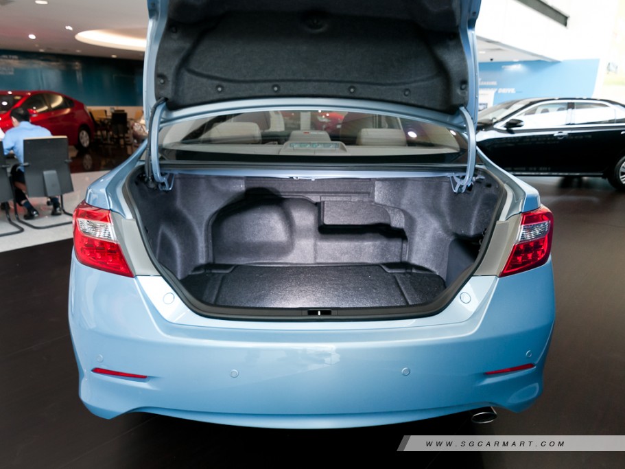 https://i.i-sgcm.com/new_cars/cars/11136/11136_g34