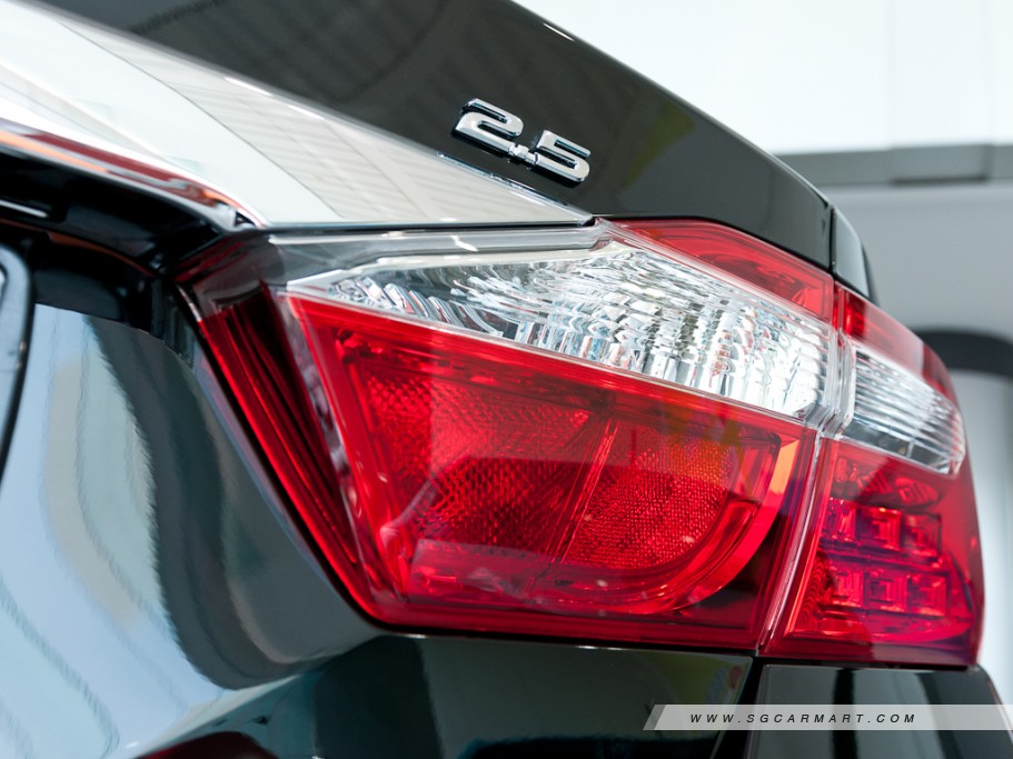 https://i.i-sgcm.com/new_cars/cars/11137/11137_g11