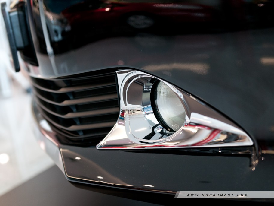https://i.i-sgcm.com/new_cars/cars/11137/11137_g13