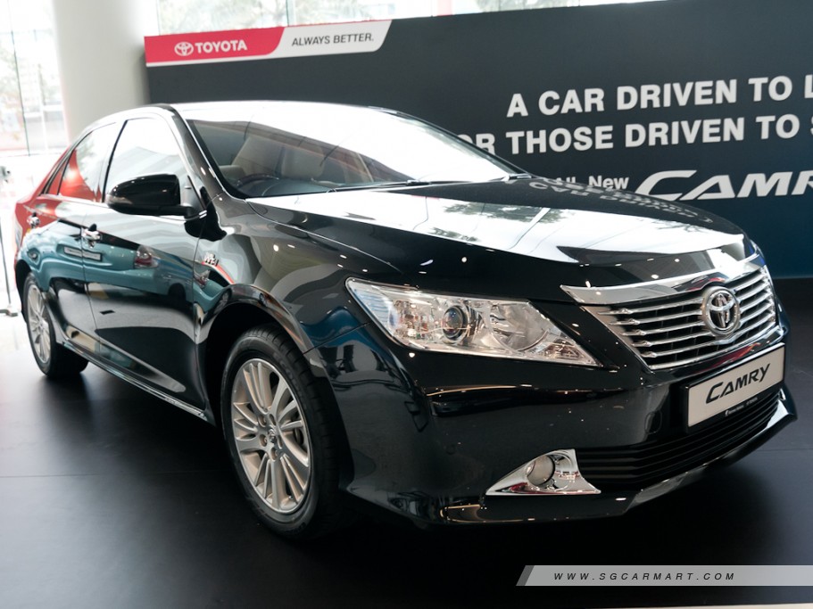 New Toyota Camry Photos, Photo Gallery - Sgcarmart