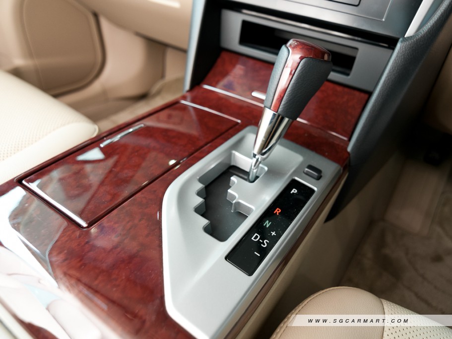https://i.i-sgcm.com/new_cars/cars/11137/11137_g25