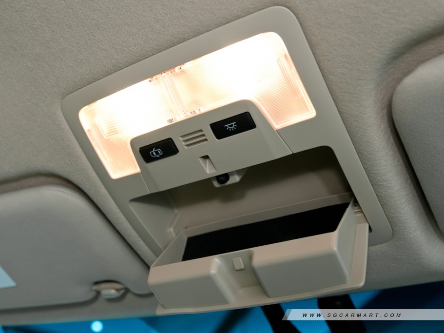 https://i.i-sgcm.com/new_cars/cars/11137/11137_g28