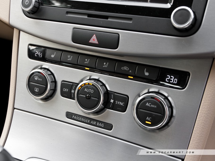https://i.i-sgcm.com/new_cars/cars/11138/11138_g17