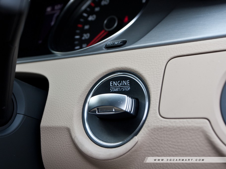 https://i.i-sgcm.com/new_cars/cars/11138/11138_g21