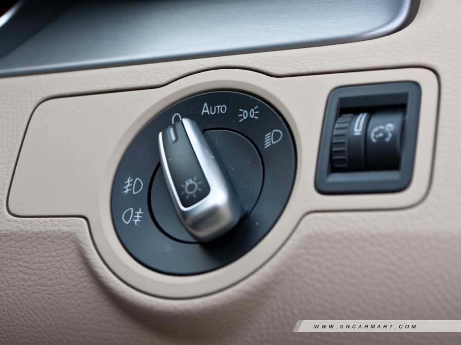 https://i.i-sgcm.com/new_cars/cars/11138/11138_g22