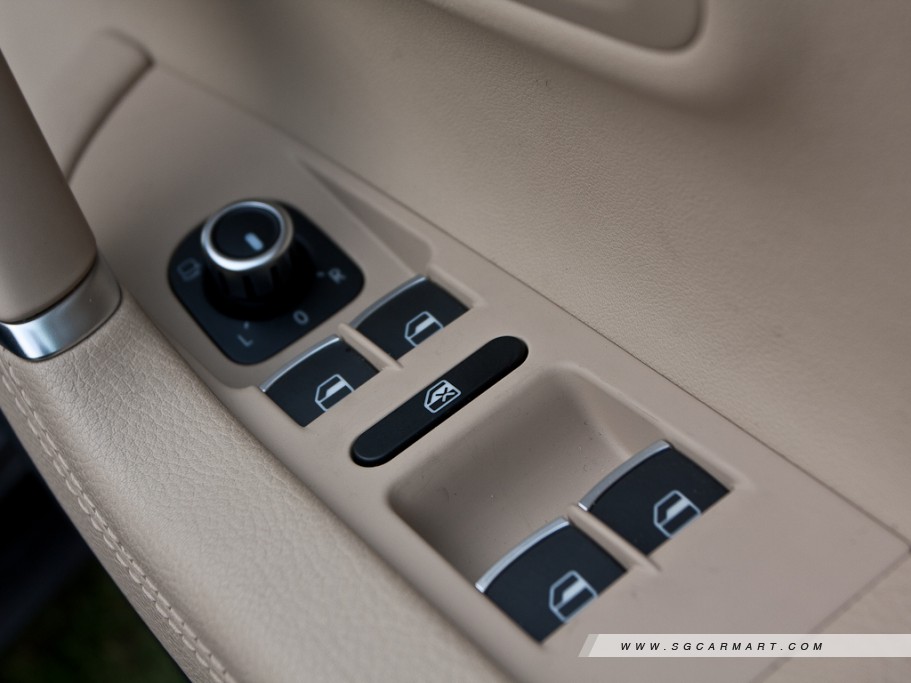 https://i.i-sgcm.com/new_cars/cars/11138/11138_g23