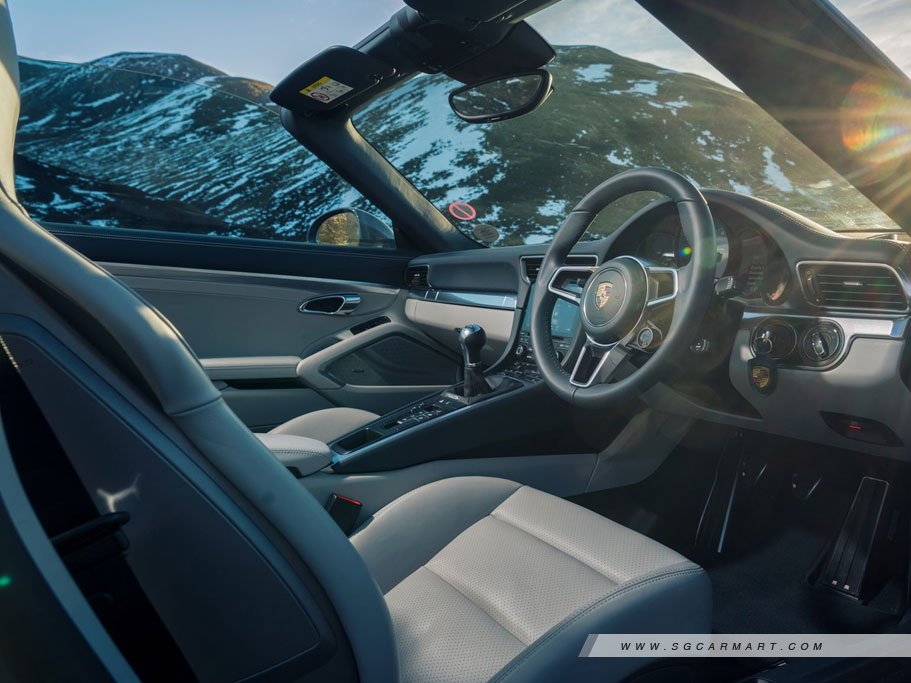 https://i.i-sgcm.com/new_cars/cars/11139/11139_g35