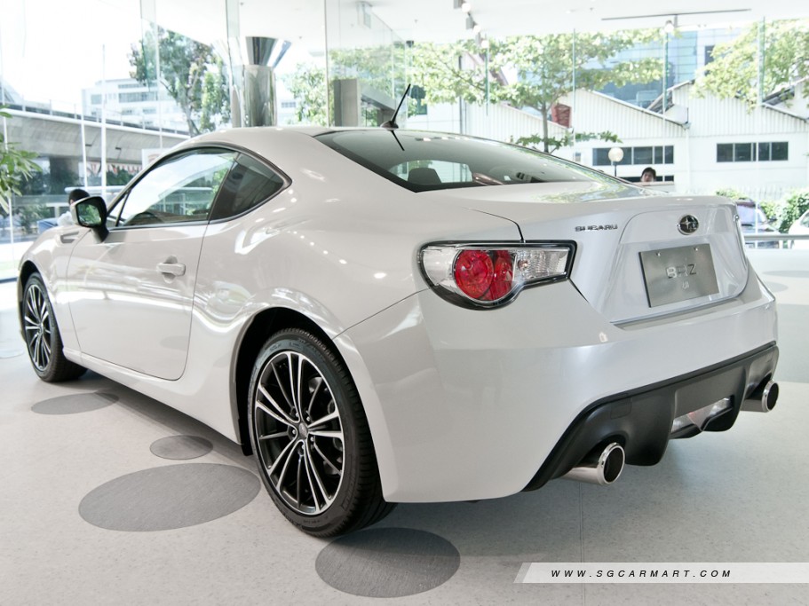 https://i.i-sgcm.com/new_cars/cars/11142/11142_g22
