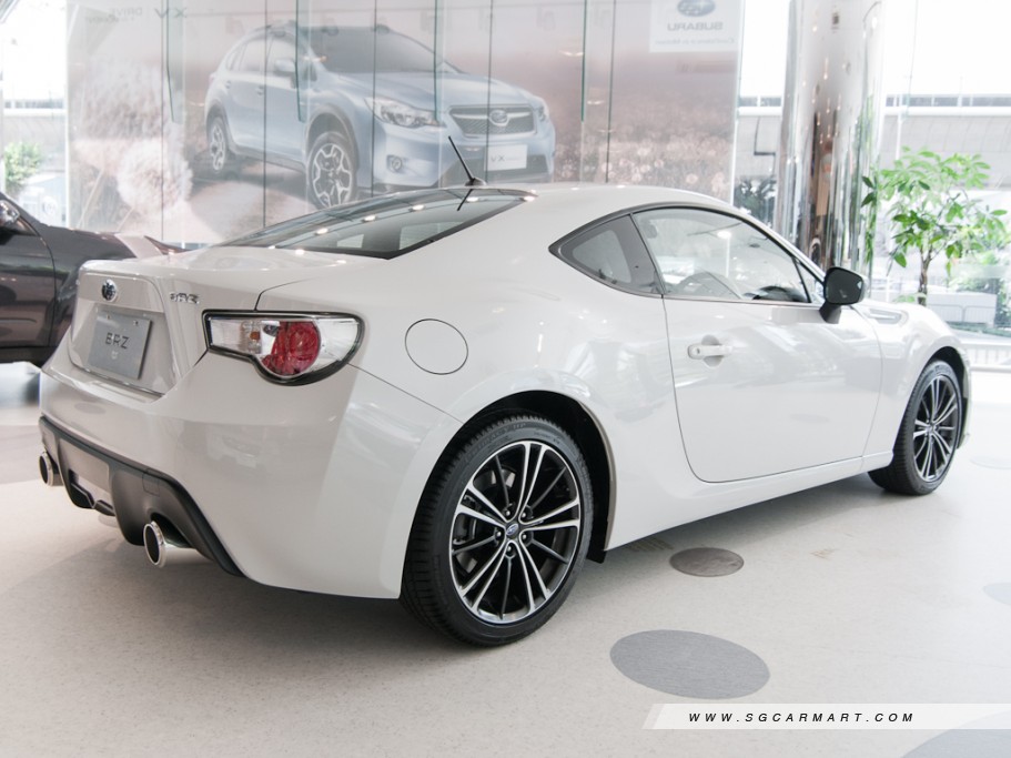https://i.i-sgcm.com/new_cars/cars/11142/11142_g23
