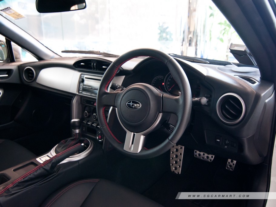 https://i.i-sgcm.com/new_cars/cars/11142/11142_g37