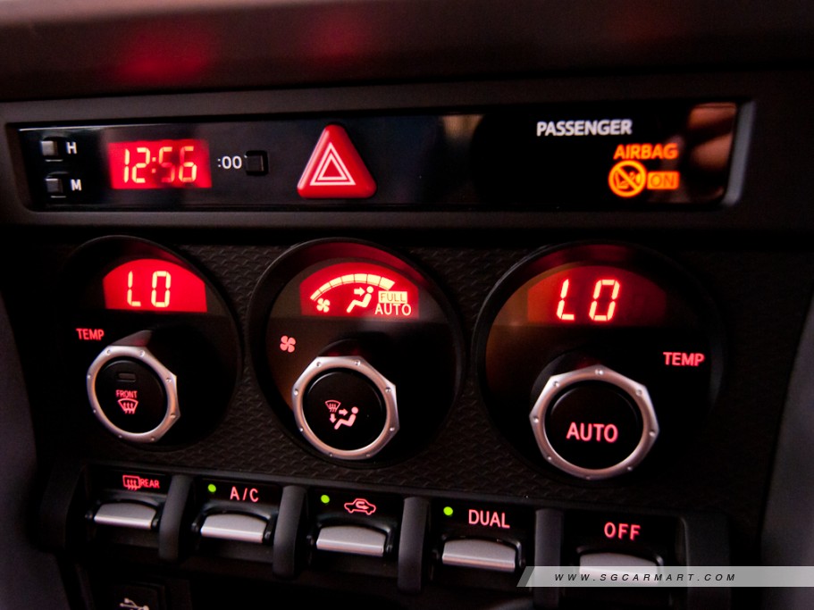 https://i.i-sgcm.com/new_cars/cars/11142/11142_g44