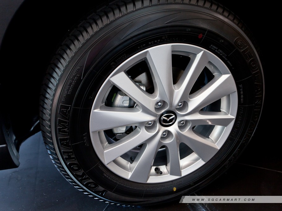 https://i.i-sgcm.com/new_cars/cars/11144/11144_g32
