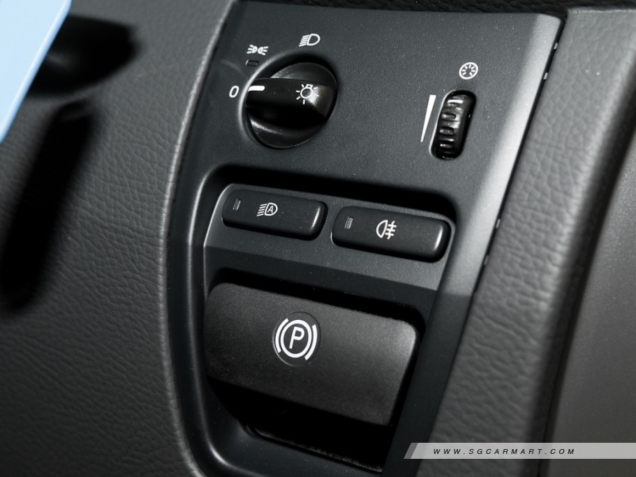 https://i.i-sgcm.com/new_cars/cars/11146/11146_g27