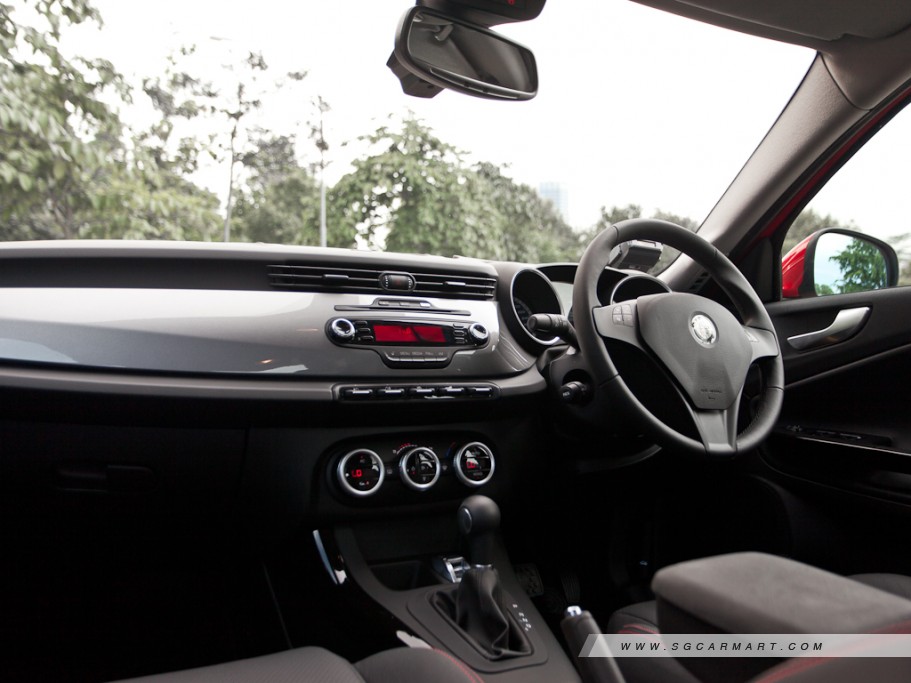 https://i.i-sgcm.com/new_cars/cars/11148/11148_g23