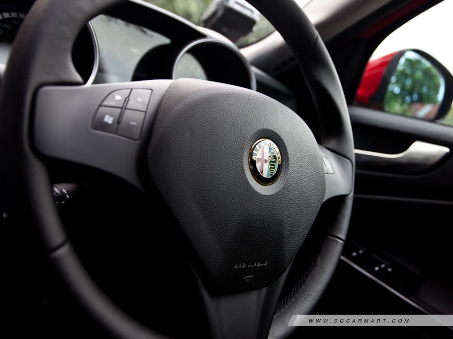 https://i.i-sgcm.com/new_cars/cars/11148/11148_g24