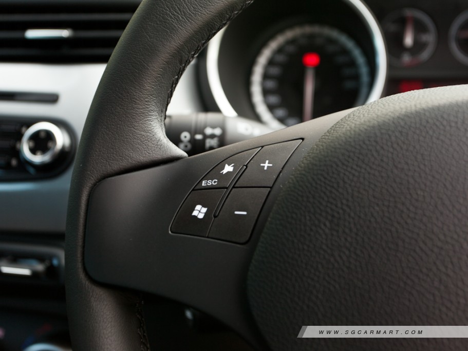 https://i.i-sgcm.com/new_cars/cars/11148/11148_g26