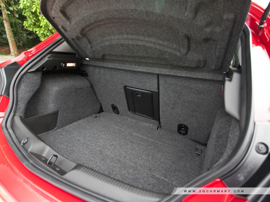 https://i.i-sgcm.com/new_cars/cars/11148/11148_g38
