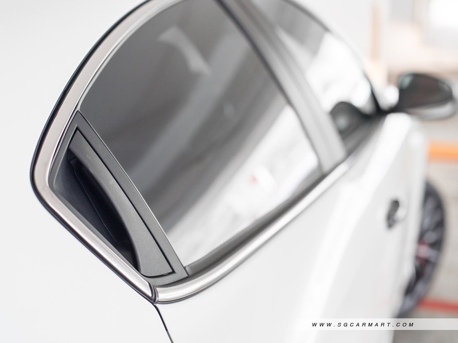 https://i.i-sgcm.com/new_cars/cars/11148/11148_g47