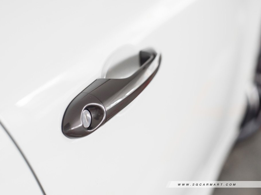 https://i.i-sgcm.com/new_cars/cars/11148/11148_g48