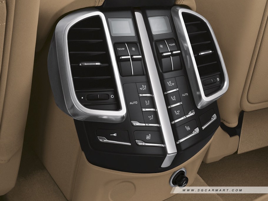 https://i.i-sgcm.com/new_cars/cars/11154/11154_g11