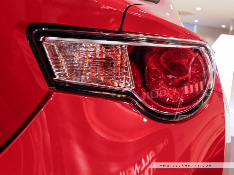 https://i.i-sgcm.com/new_cars/cars/11167/11167_g61