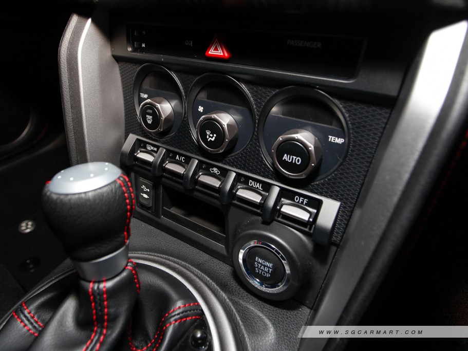 https://i.i-sgcm.com/new_cars/cars/11167/11167_g72