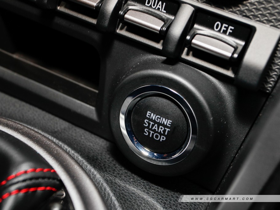 https://i.i-sgcm.com/new_cars/cars/11167/11167_g73