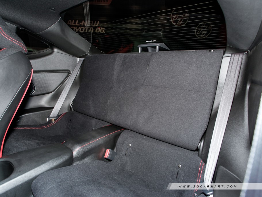 https://i.i-sgcm.com/new_cars/cars/11167/11167_g77