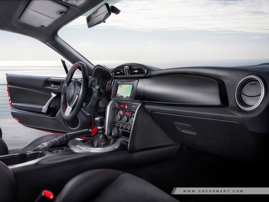 https://i.i-sgcm.com/new_cars/cars/11167/11167_g84