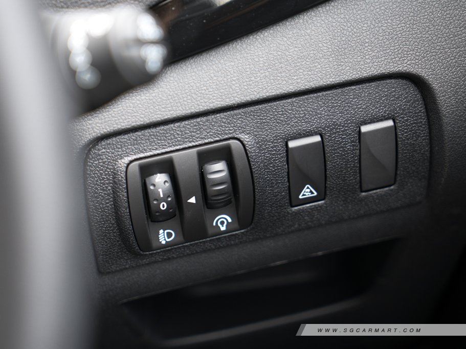 https://i.i-sgcm.com/new_cars/cars/11170/11170_g26