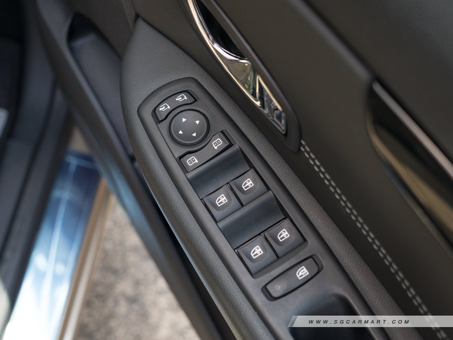 https://i.i-sgcm.com/new_cars/cars/11170/11170_g37