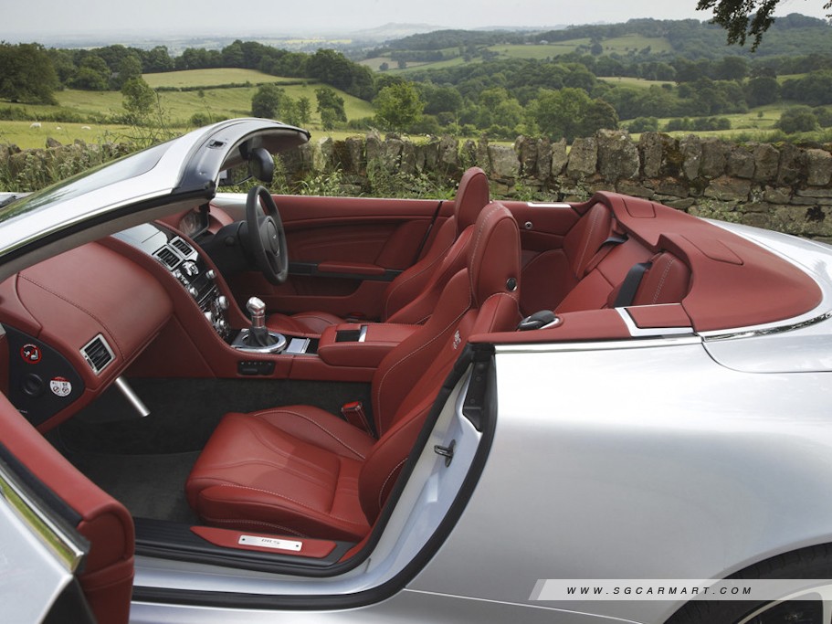 https://i.i-sgcm.com/new_cars/cars/11174/11174_g12