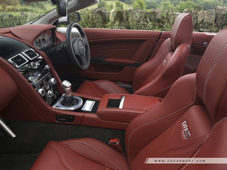 https://i.i-sgcm.com/new_cars/cars/11174/11174_g14