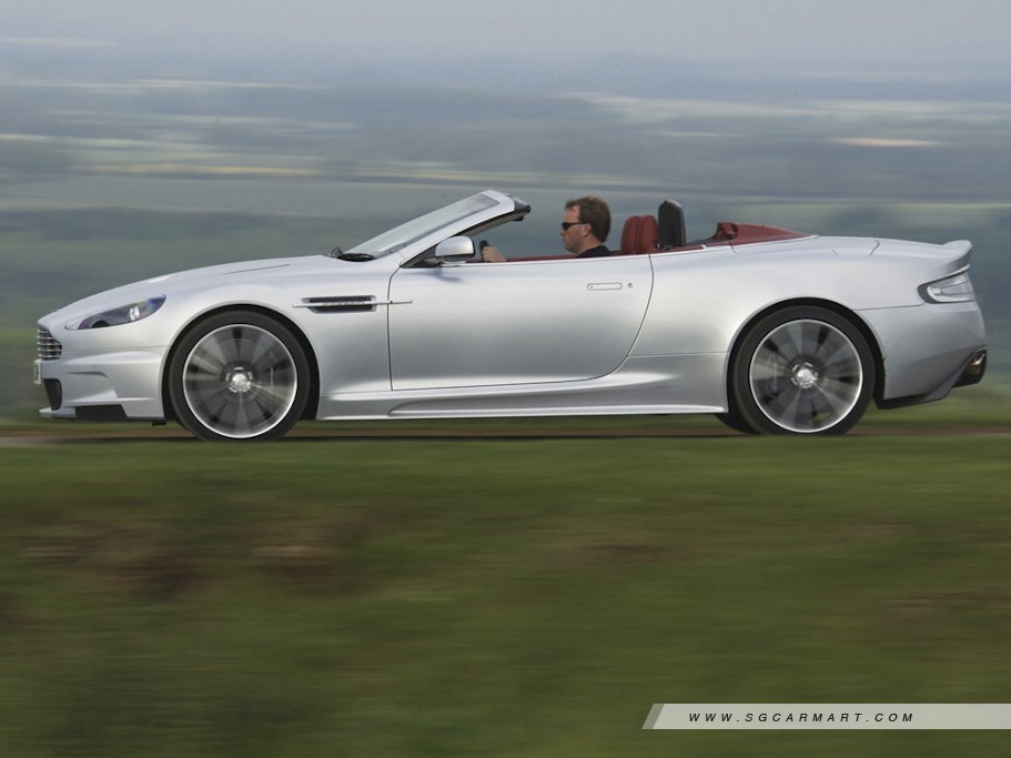 https://i.i-sgcm.com/new_cars/cars/11174/11174_g4