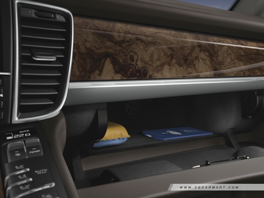 https://i.i-sgcm.com/new_cars/cars/11177/11177_g18