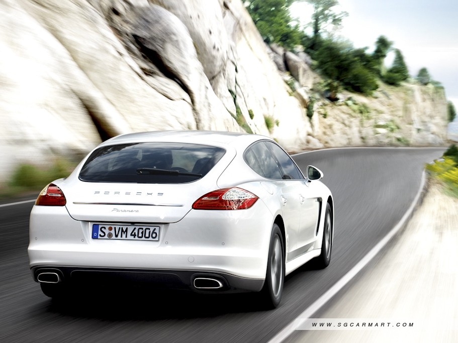 https://i.i-sgcm.com/new_cars/cars/11177/11177_g8
