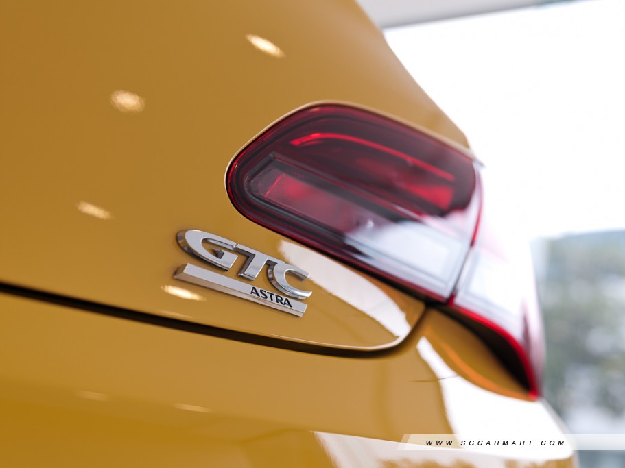 https://i.i-sgcm.com/new_cars/cars/11180/11180_g11