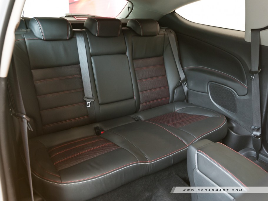 https://i.i-sgcm.com/new_cars/cars/11180/11180_g16
