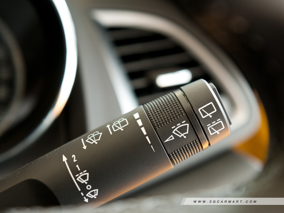 https://i.i-sgcm.com/new_cars/cars/11180/11180_g21