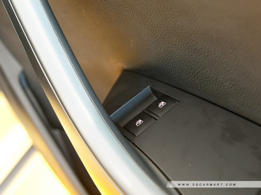 https://i.i-sgcm.com/new_cars/cars/11180/11180_g30