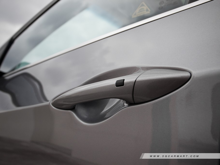 https://i.i-sgcm.com/new_cars/cars/11189/11189_g52
