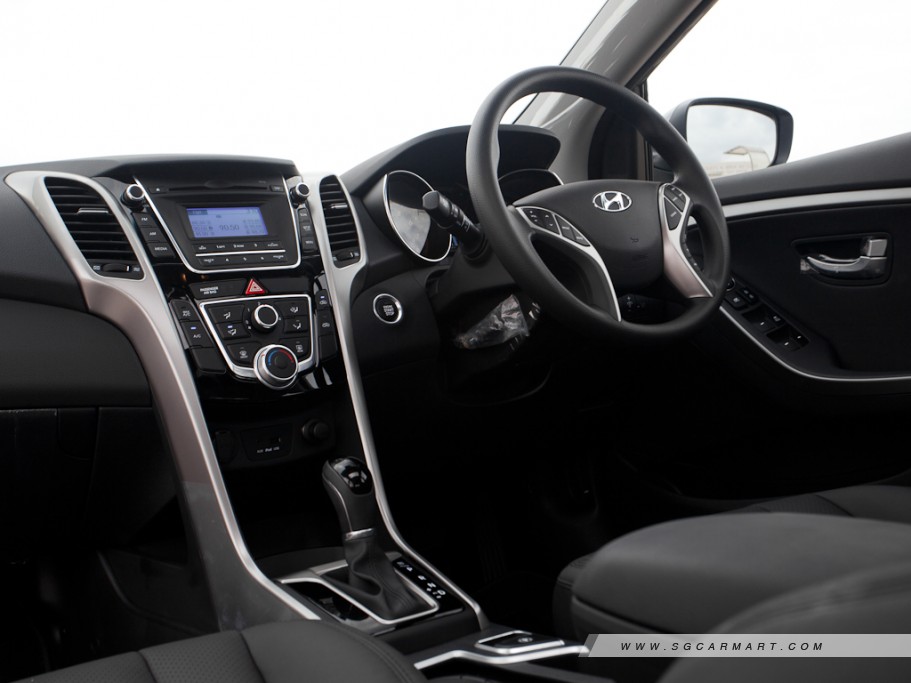 https://i.i-sgcm.com/new_cars/cars/11189/11189_g57
