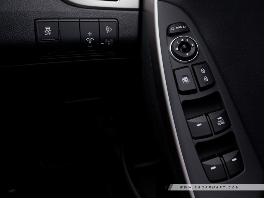 https://i.i-sgcm.com/new_cars/cars/11189/11189_g68