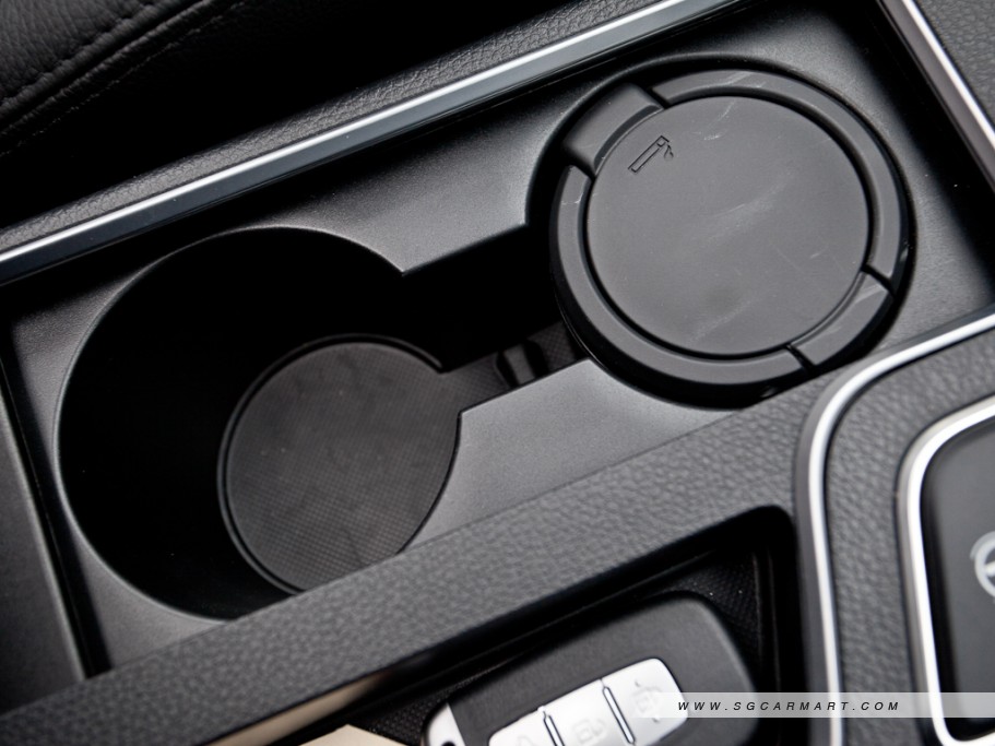 https://i.i-sgcm.com/new_cars/cars/11189/11189_g70