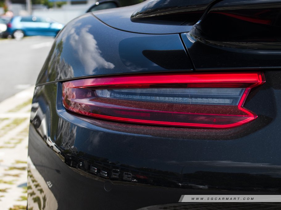 https://i.i-sgcm.com/new_cars/cars/11190/11190_g13