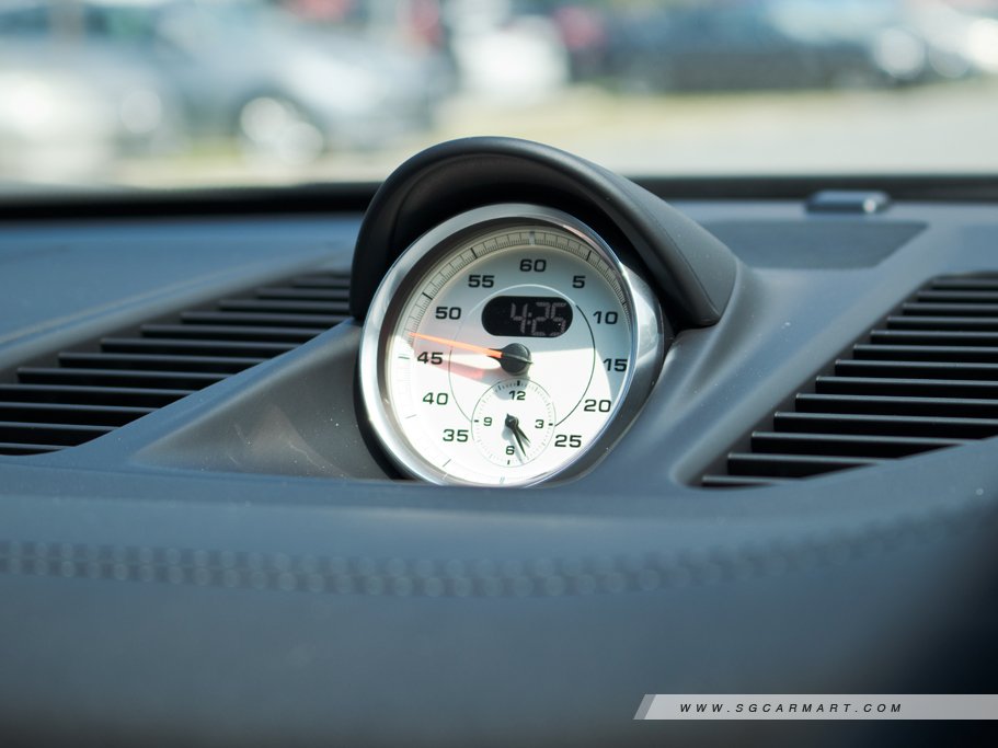 https://i.i-sgcm.com/new_cars/cars/11190/11190_g23