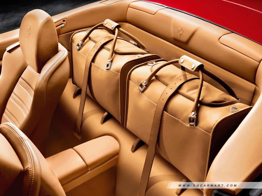 https://i.i-sgcm.com/new_cars/cars/11194/11194_g13